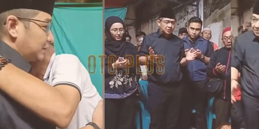 Pasha Ungu Bantu Biaya Pemakaman Affan Kurniawan Pasha Ungu Bantu Biaya Pemakaman Affan Kurniawan